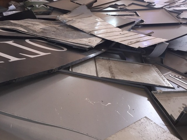 Отходы обрезки композитных алюминиевых панелей