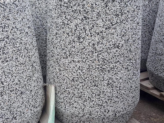 Урна бетонная Дублин с крошкой из камня