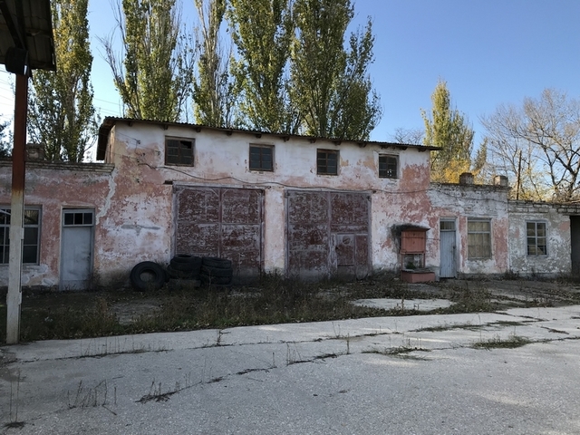 Комплекс нежилых зданий в пгт Кировское, Крым