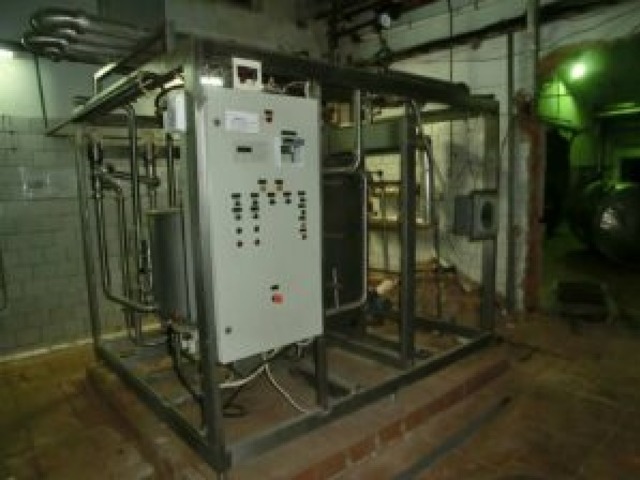 Пастеризационно - охладительная установка, пр - ть 5000 л/ч, пластинчатая